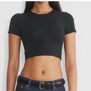 Babaton | XS | Black Fitted Crop Top short sleeve black knit cropped tee